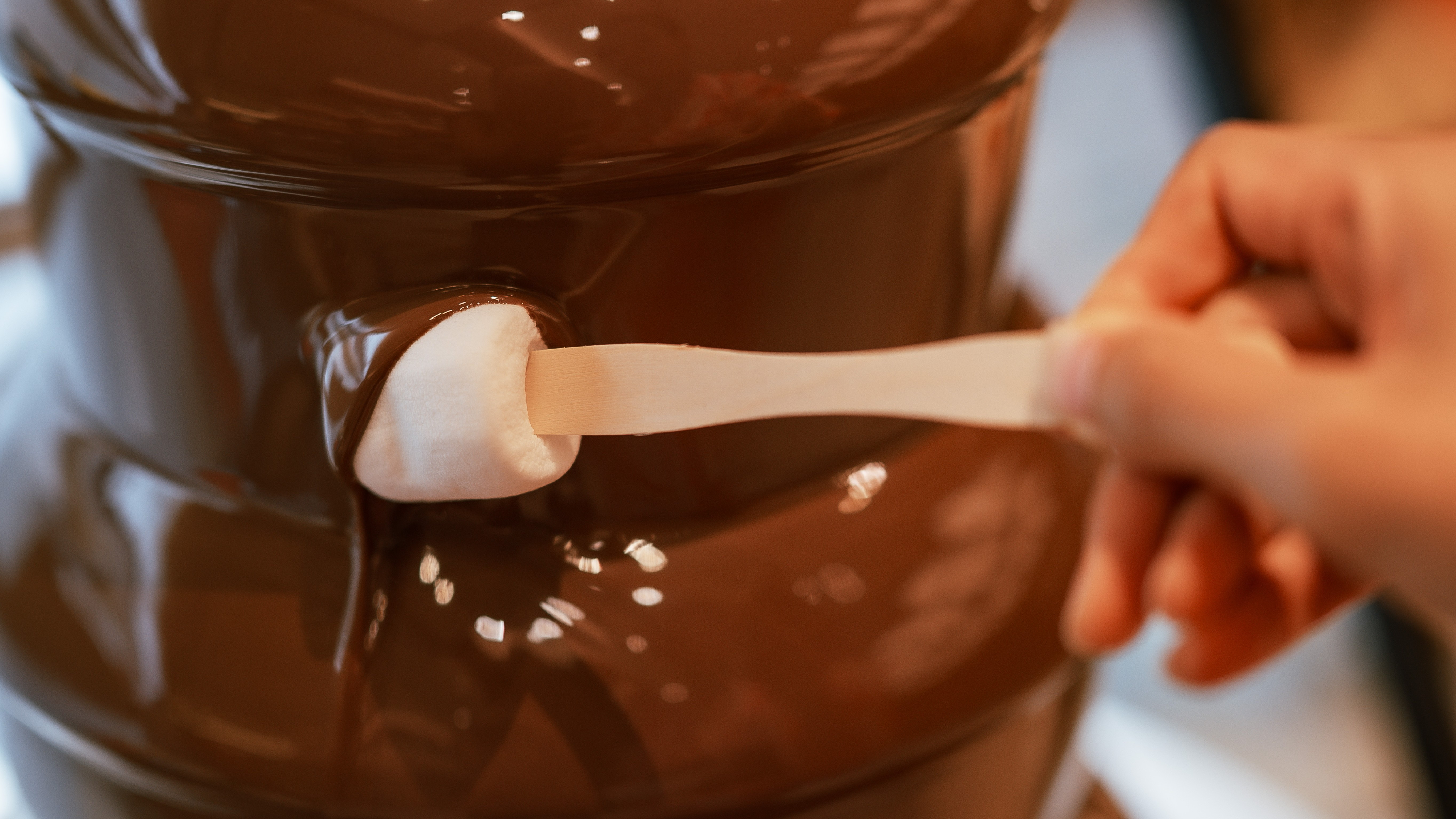 ★【夕食バイキング（一例）】自然を眺めるレストランで、みんなで楽しいお食事を♪