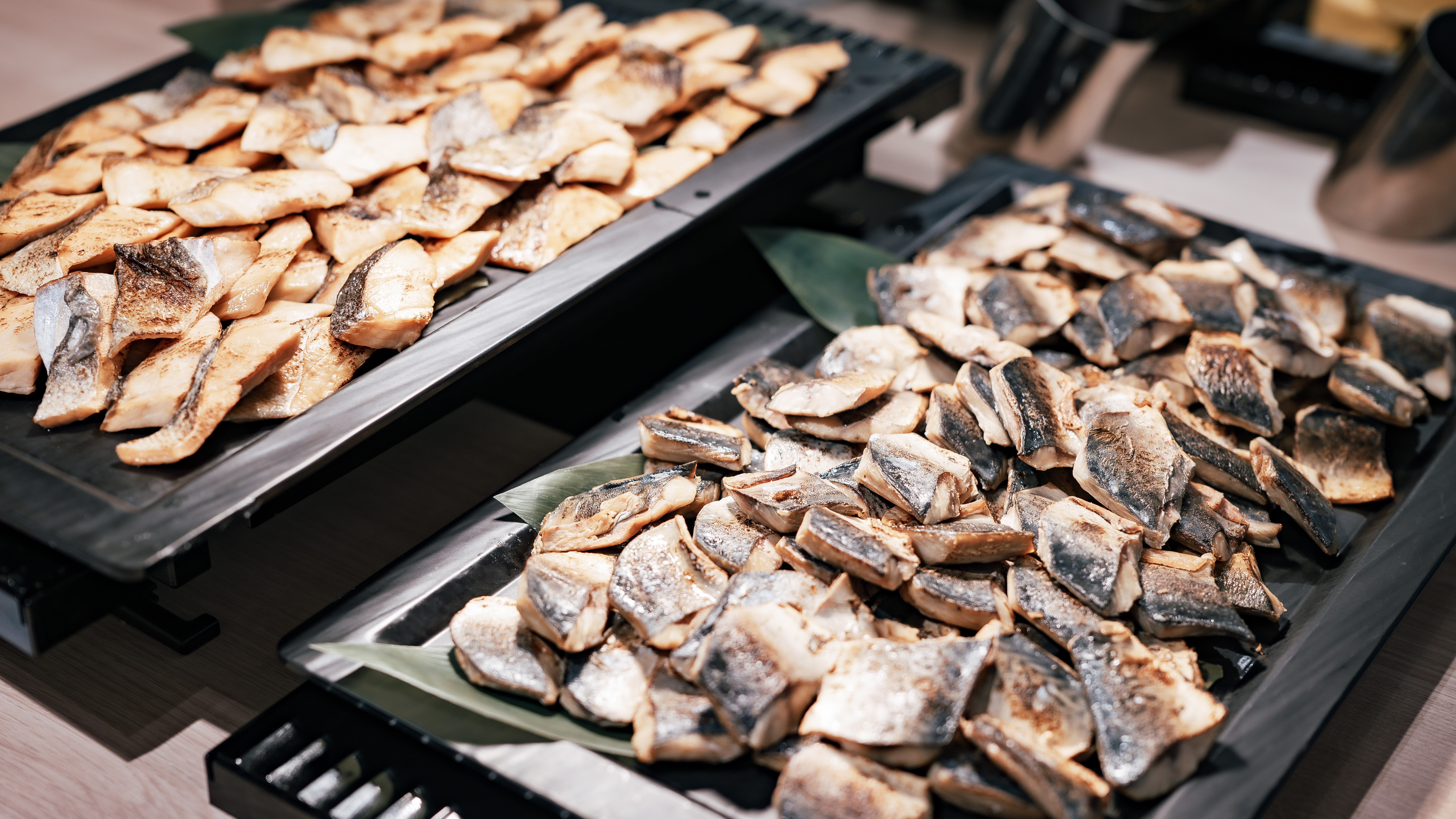 ★【朝食バイキング（一例）】自然を眺めるレストランで、みんなで楽しいお食事を♪