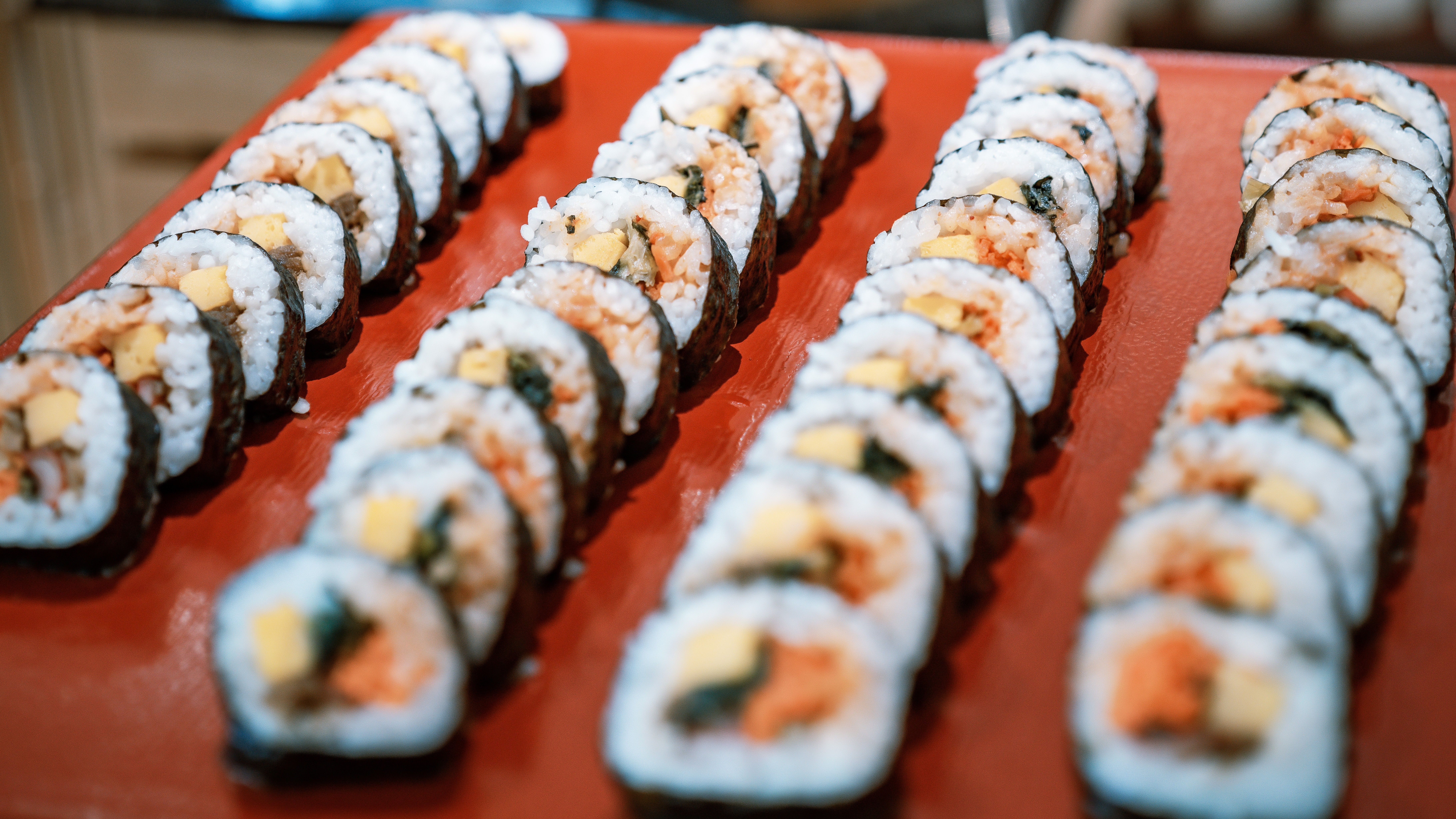 ★【夕食バイキング（一例）】自然を眺めるレストランで、みんなで楽しいお食事を♪