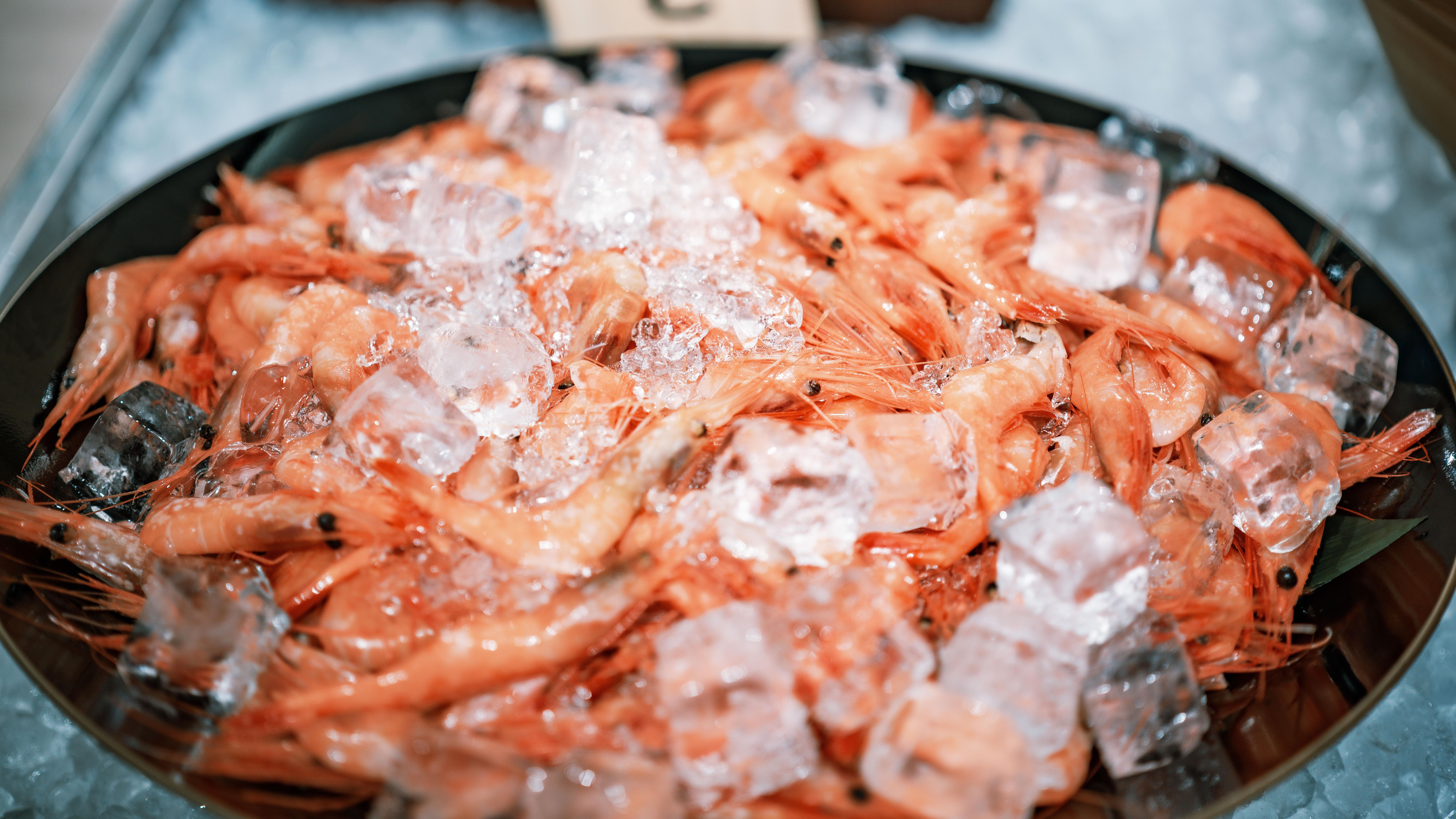 ★【夕食バイキング（一例）】自然を眺めるレストランで、みんなで楽しいお食事を♪