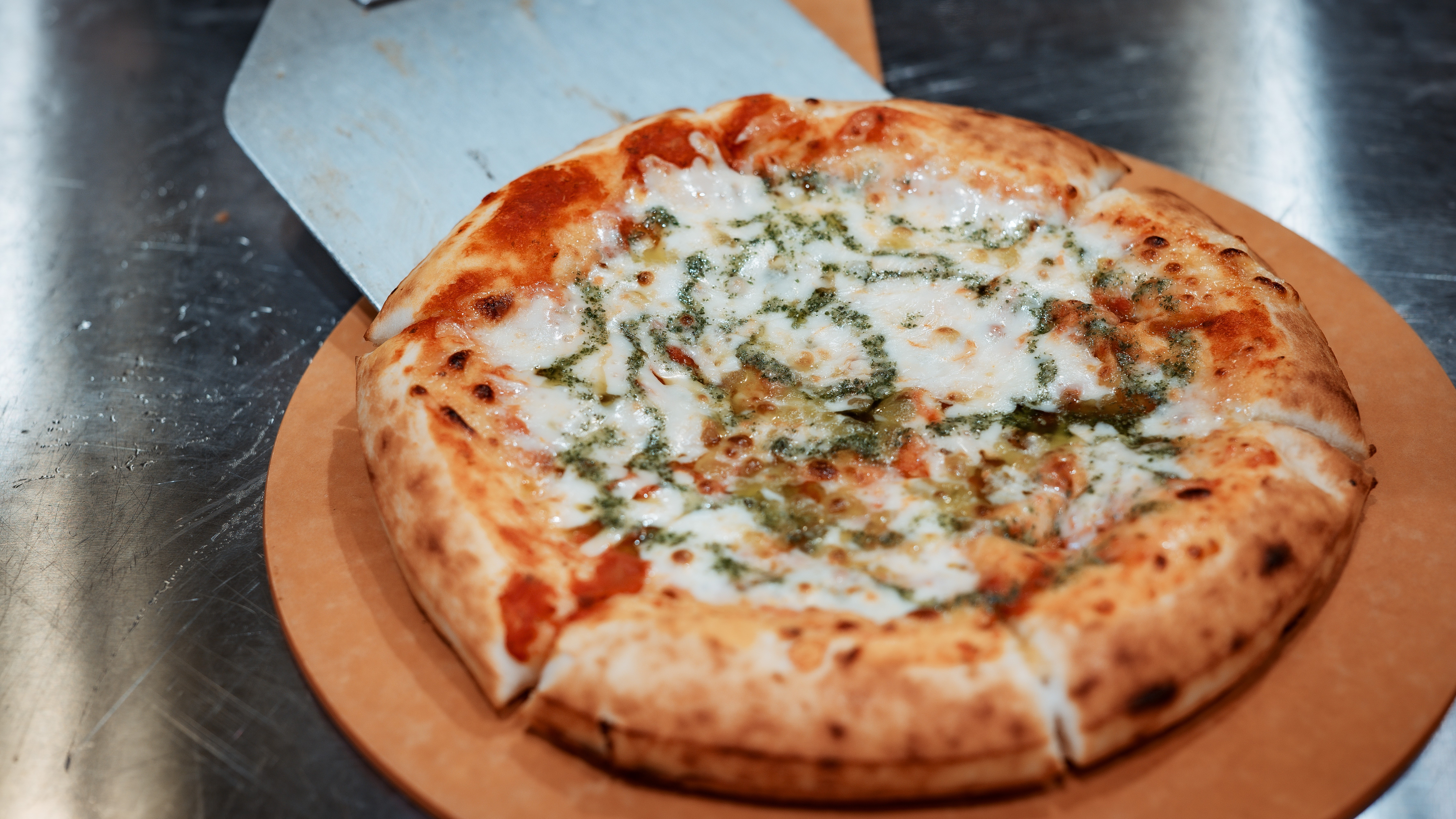 ★【夕食バイキング（一例）】ライブキッチンコーナーでは、出来立てのお料理をご提供してます