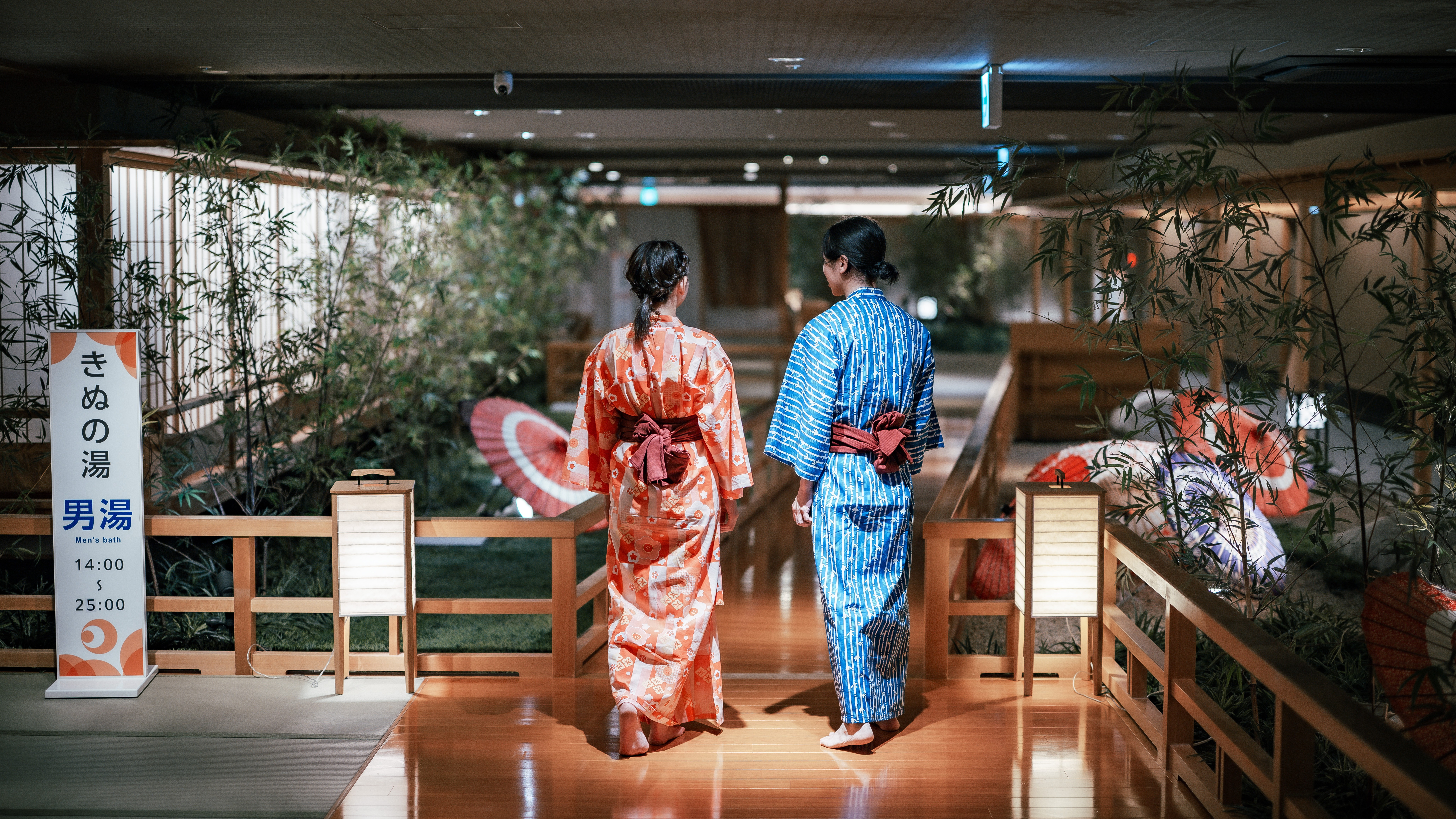 ★【庭園大回廊（一例）】和の雰囲気たっぷりの回廊を、浴衣姿でそぞろ歩き♪