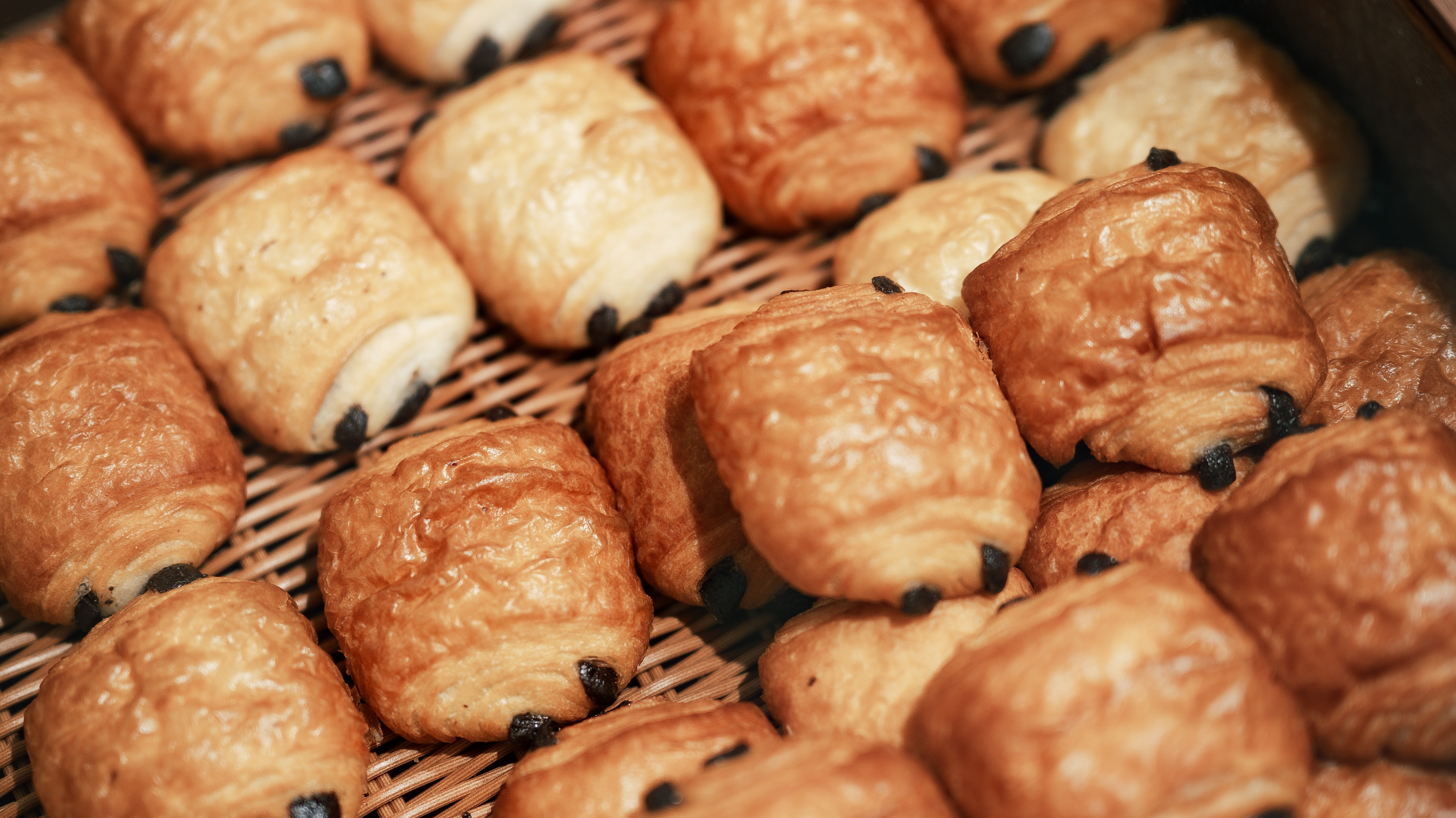 ★【朝食バイキング（一例）】自然を眺めるレストランで、みんなで楽しいお食事を♪お料理