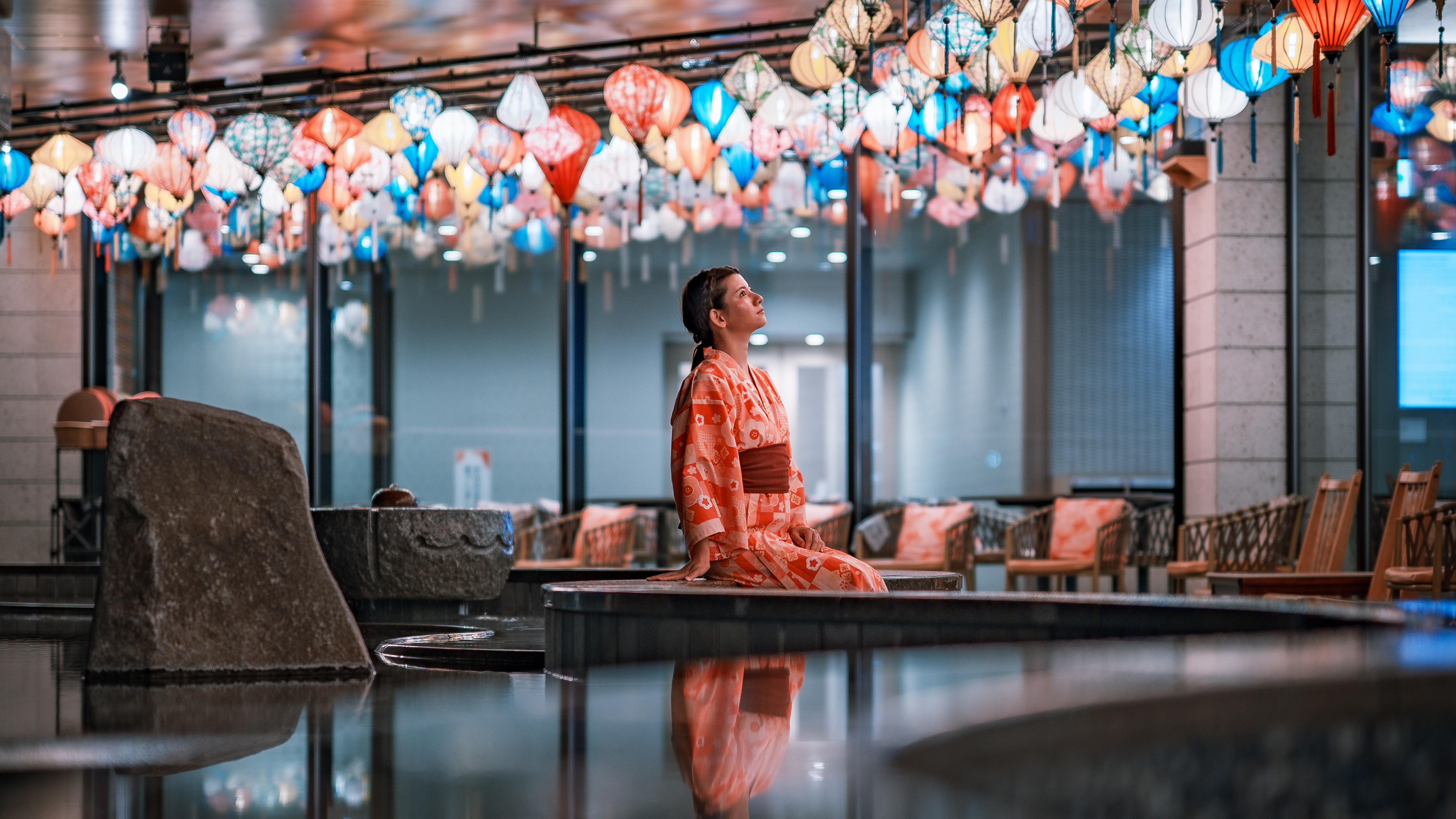 ★【おぷーろ：夜景（一例）】のんびりくつろげるソファ席もご用意しております。