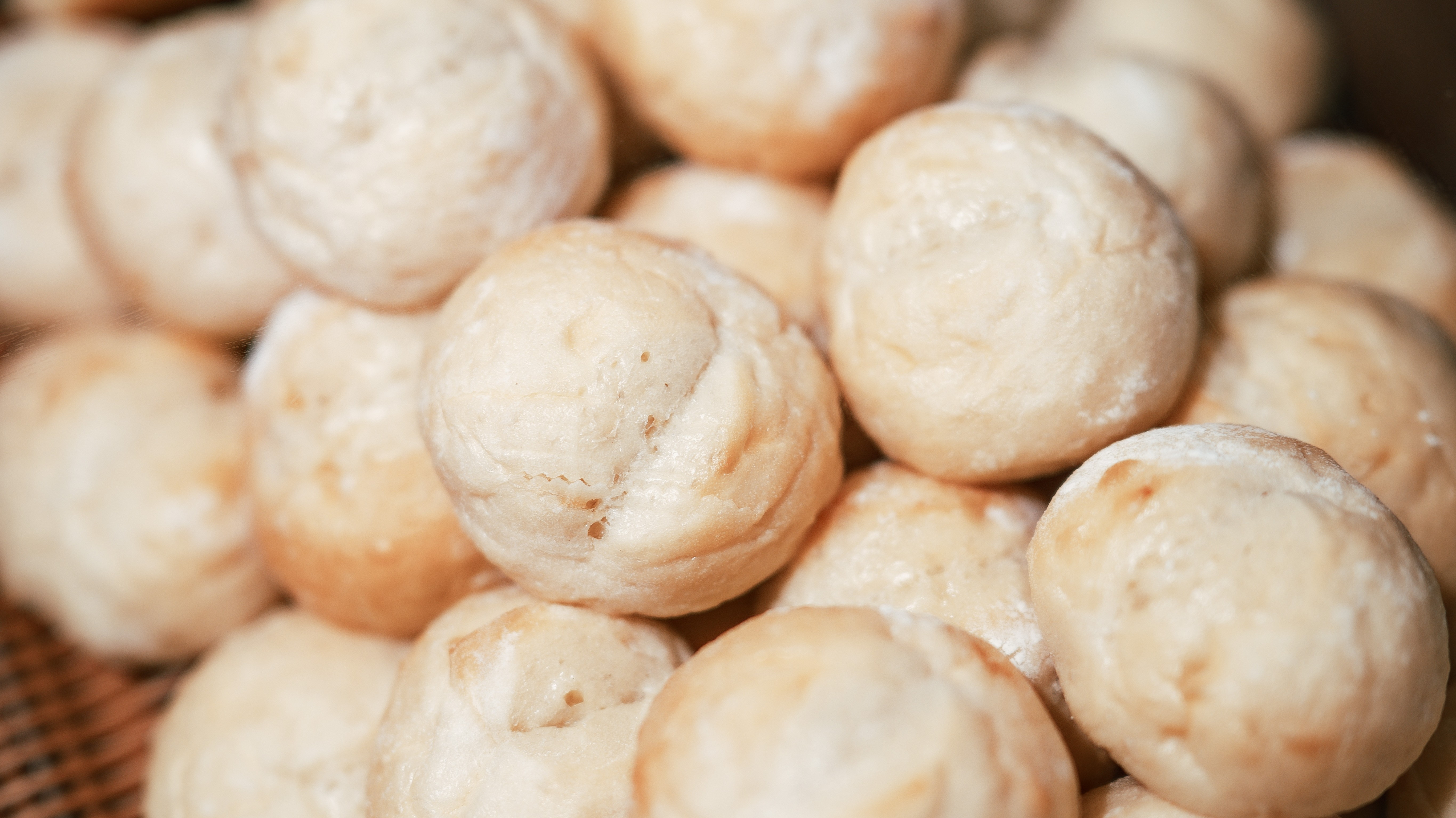 ★【朝食バイキング（一例）】自然を眺めるレストランで、みんなで楽しいお食事を♪