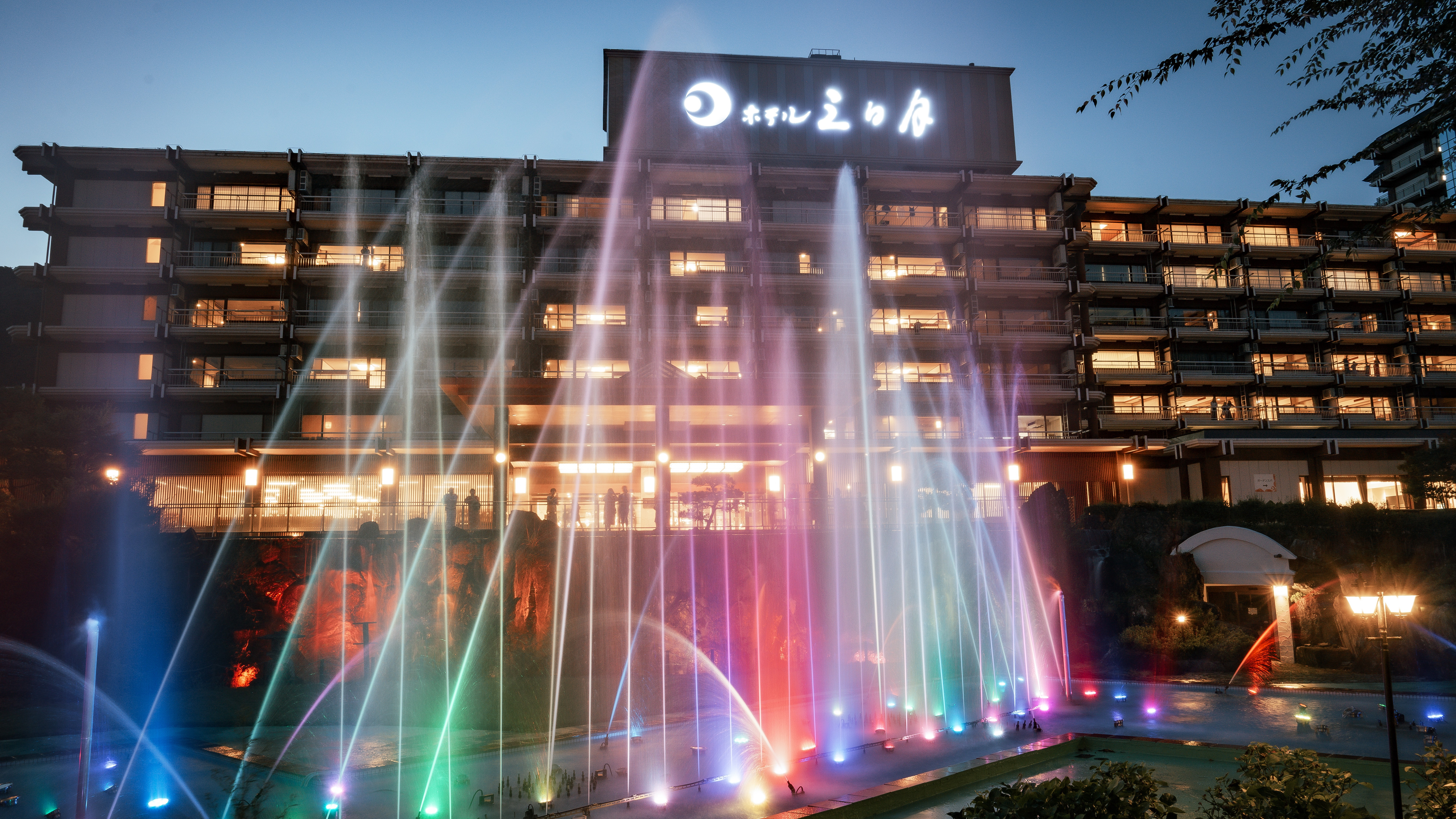 ★【ダンシング・ウォーター（一例）】