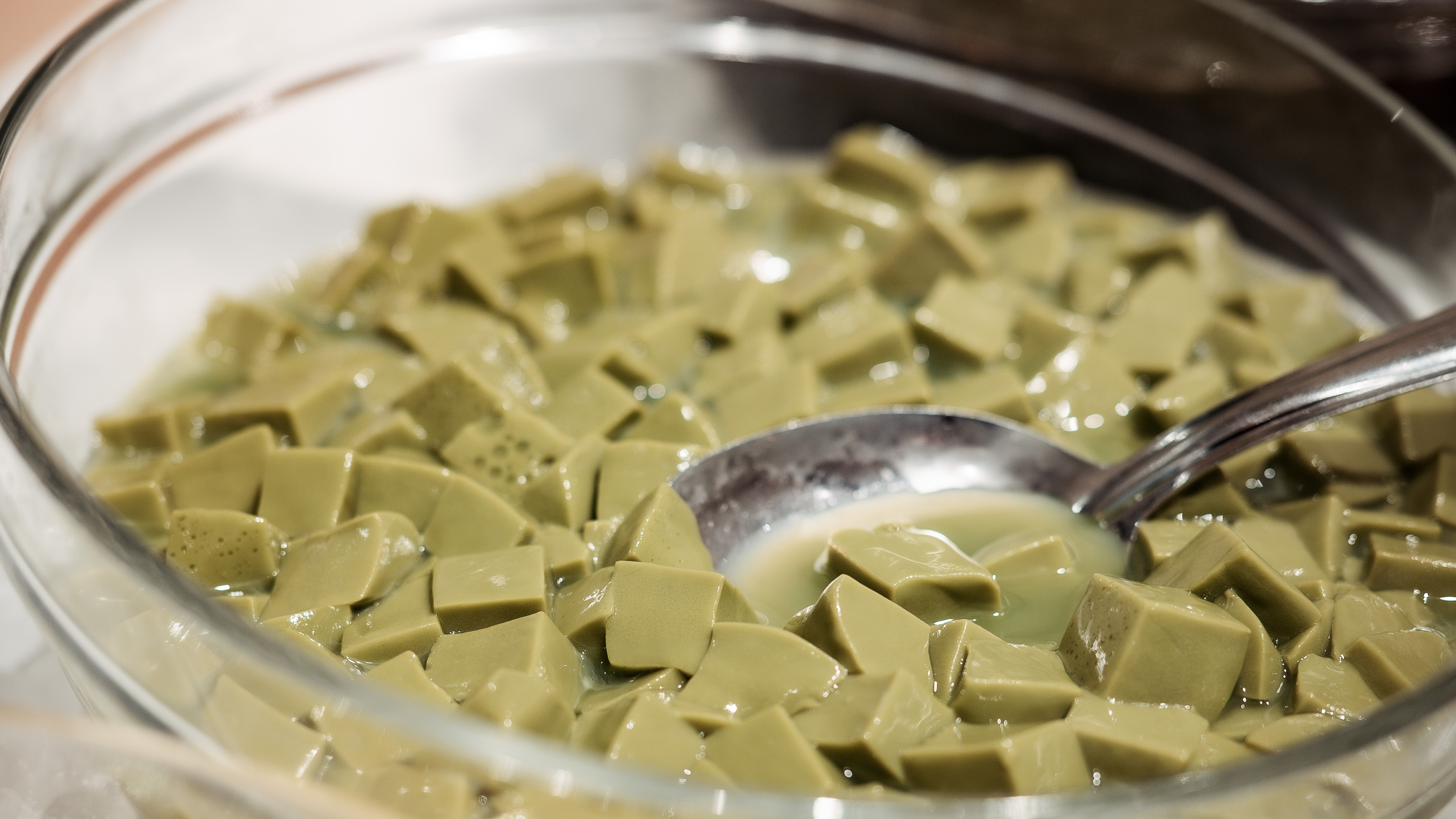 ★【夕食バイキング（一例）】自然を眺めるレストランで、みんなで楽しいお食事を♪