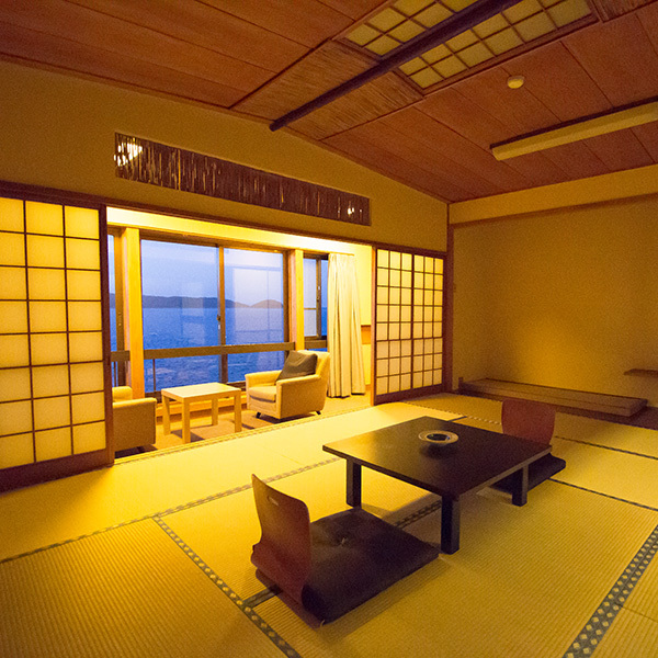 Sea side Japanese-style room