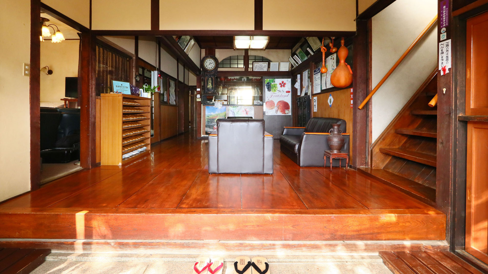 【素泊まり】甲州の観光拠点に★“150年の歴史”塩山老舗旅館でまったり♪