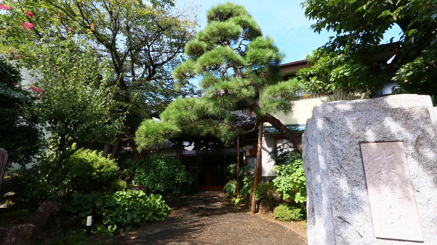 *緑溢れる旅館です