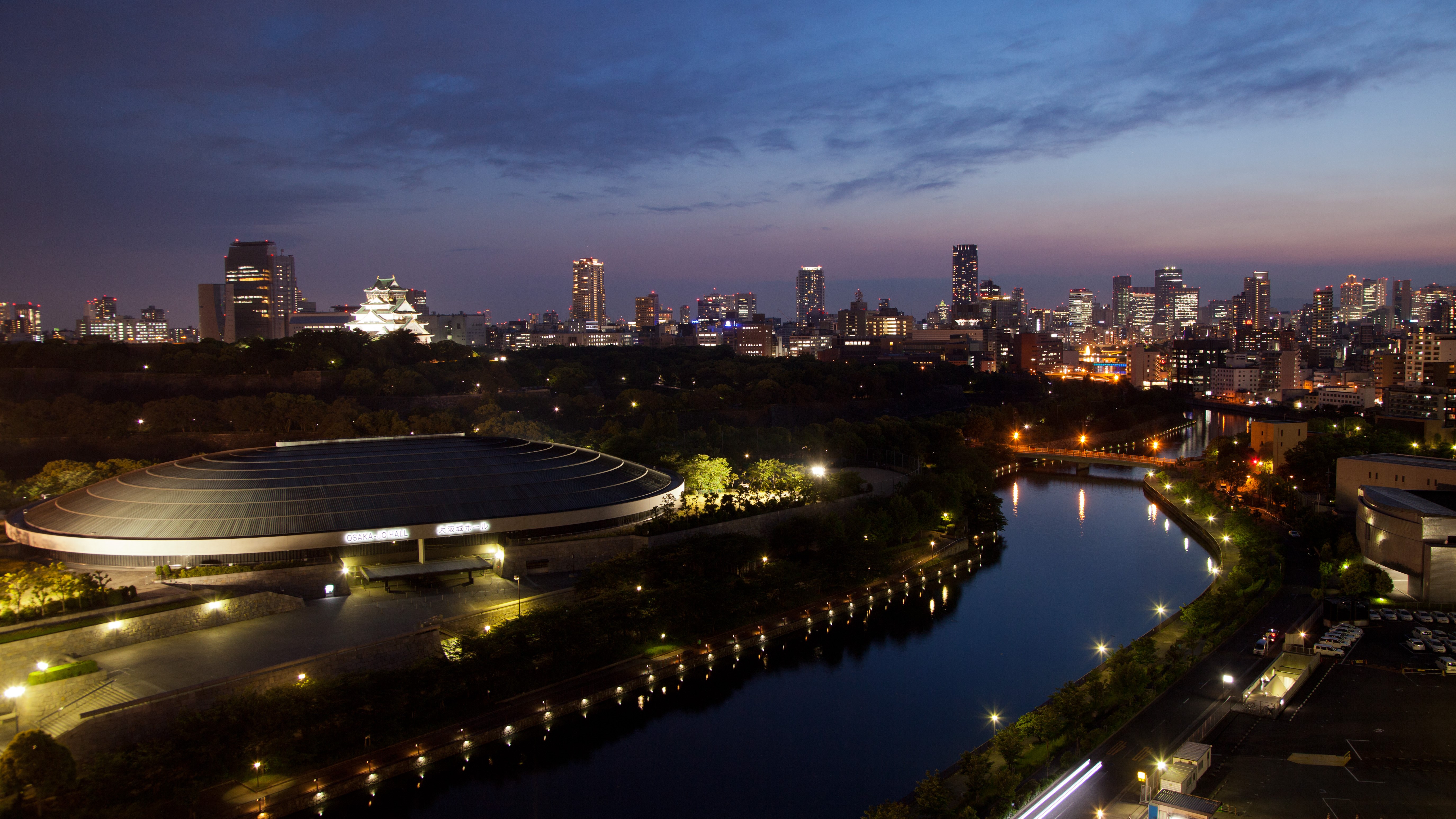 大阪城ホール（夜景）