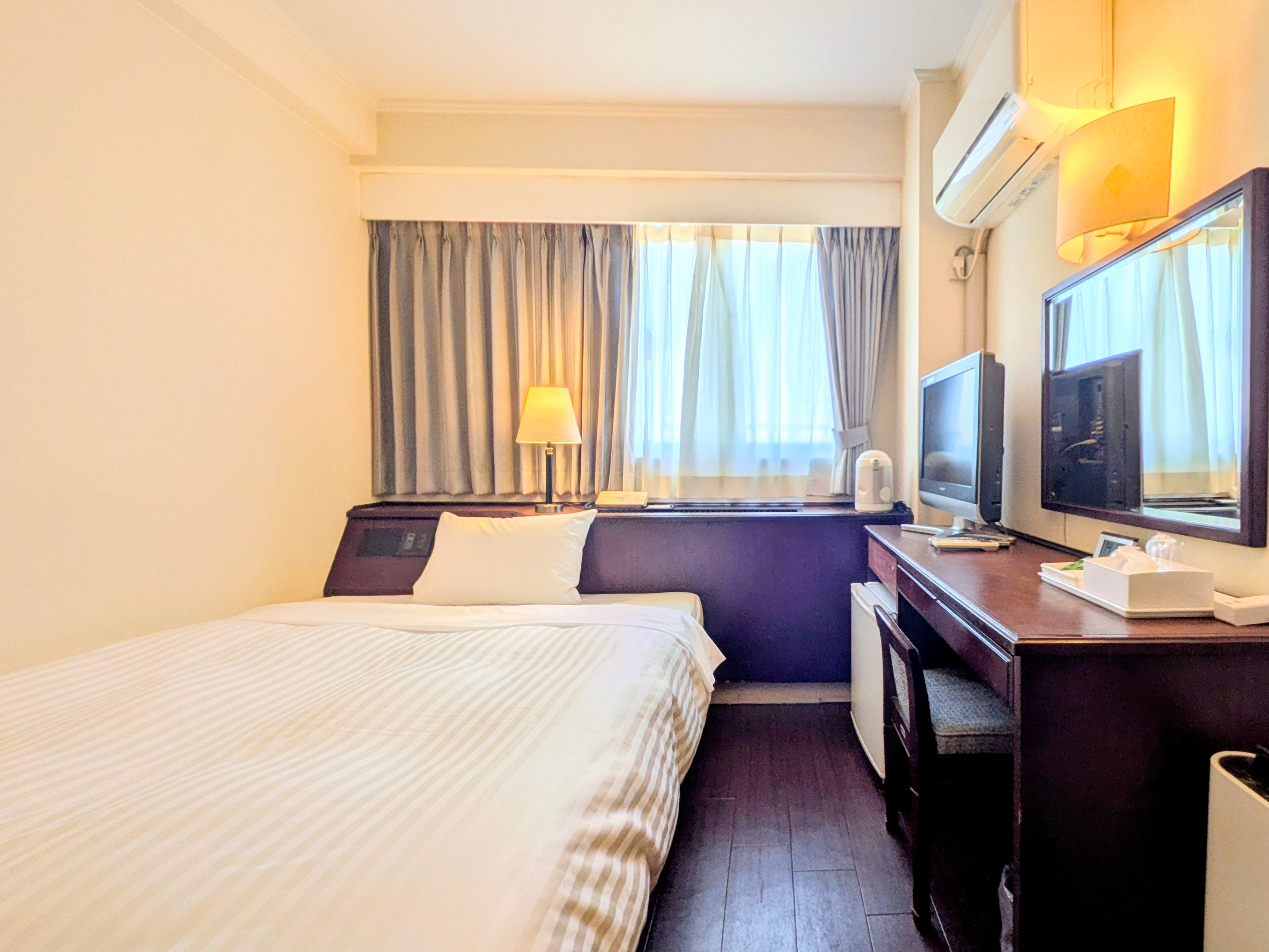 スタンダードセミダブル