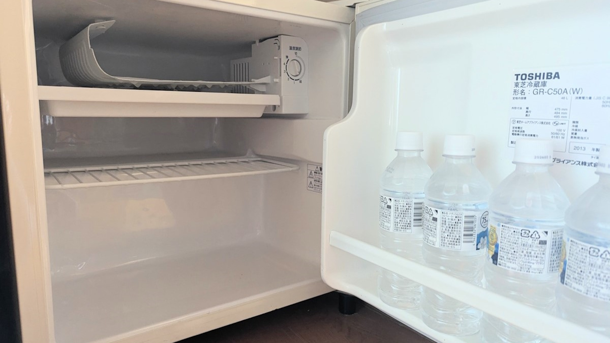 冷蔵庫は全客室に備え付けております　※一例