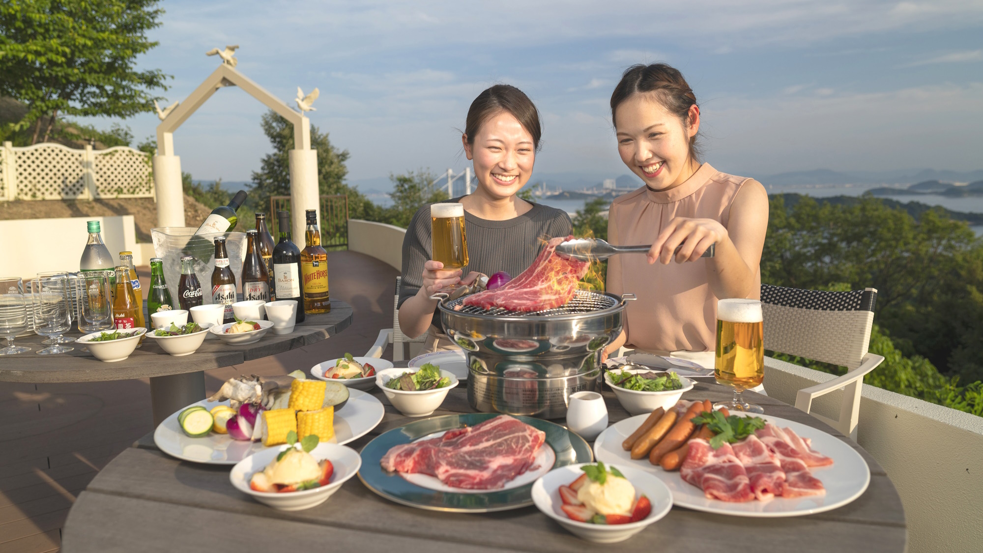 【夏期限定】瀬戸内の島々と瀬戸大橋を一望にBBQを愉しむ　※写真は一例です