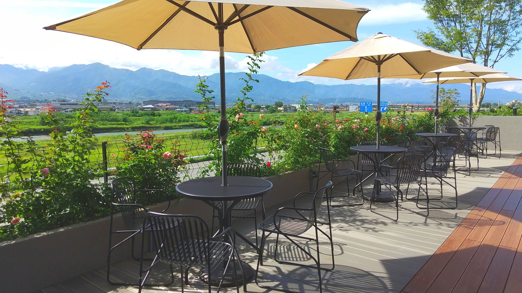 【ヤツドキケーキ付】＜温泉×スイーツ満喫＞ショーケースから選べるケーキ＆ドリンクセット特典／和牛会席