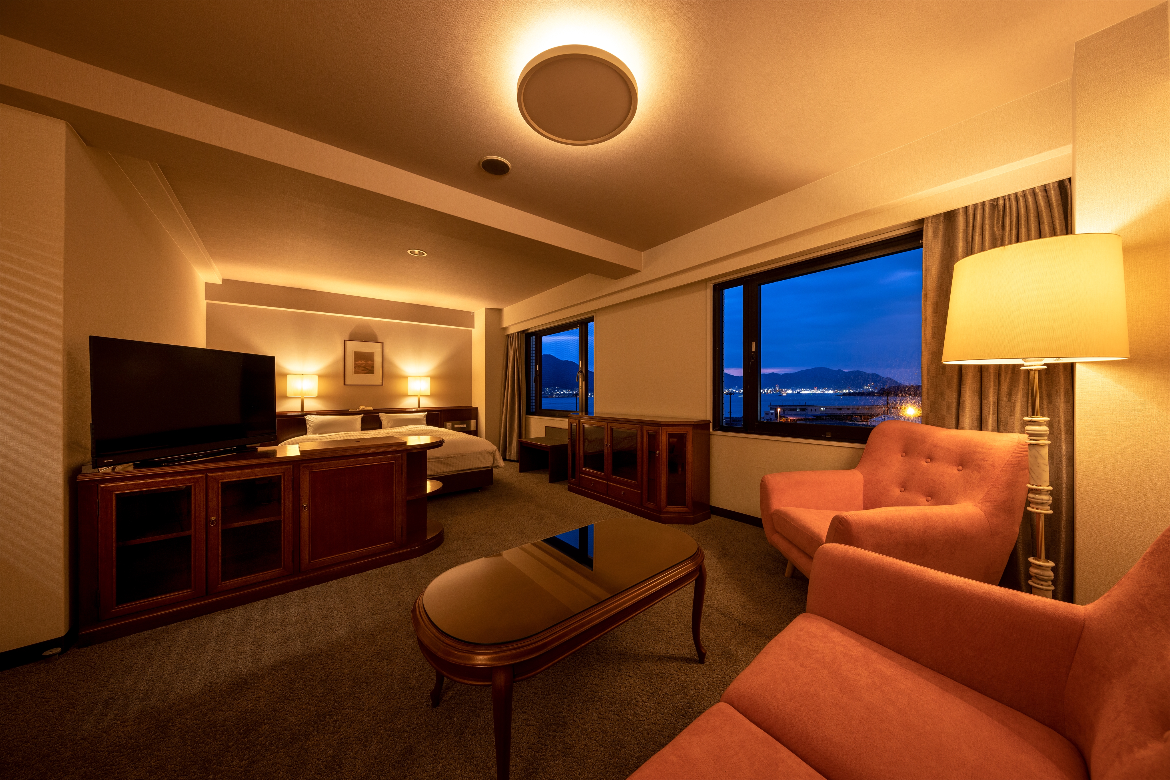 スーペリアルーム 夜