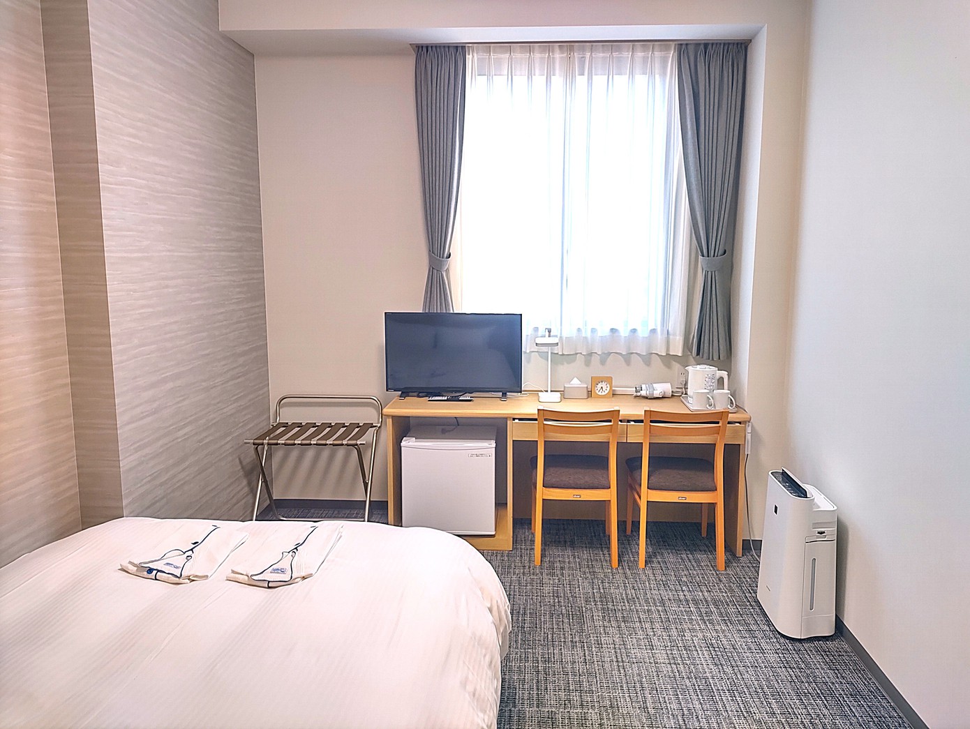 新館 カジュアルダブルルーム　客室例2