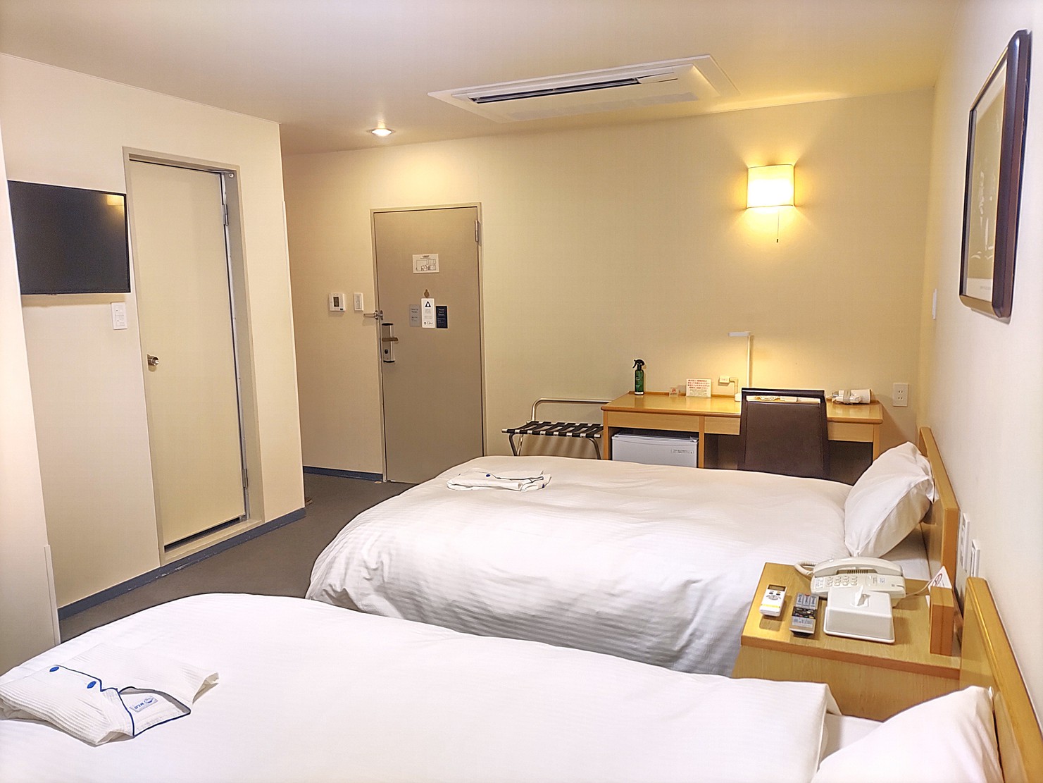 新館 ツインルーム　客室例2