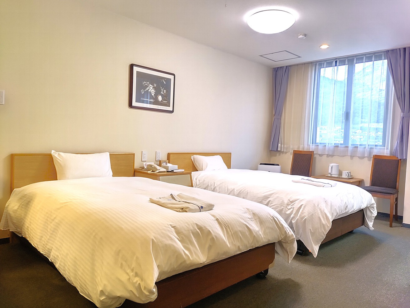 新館 ツインルーム　客室例1