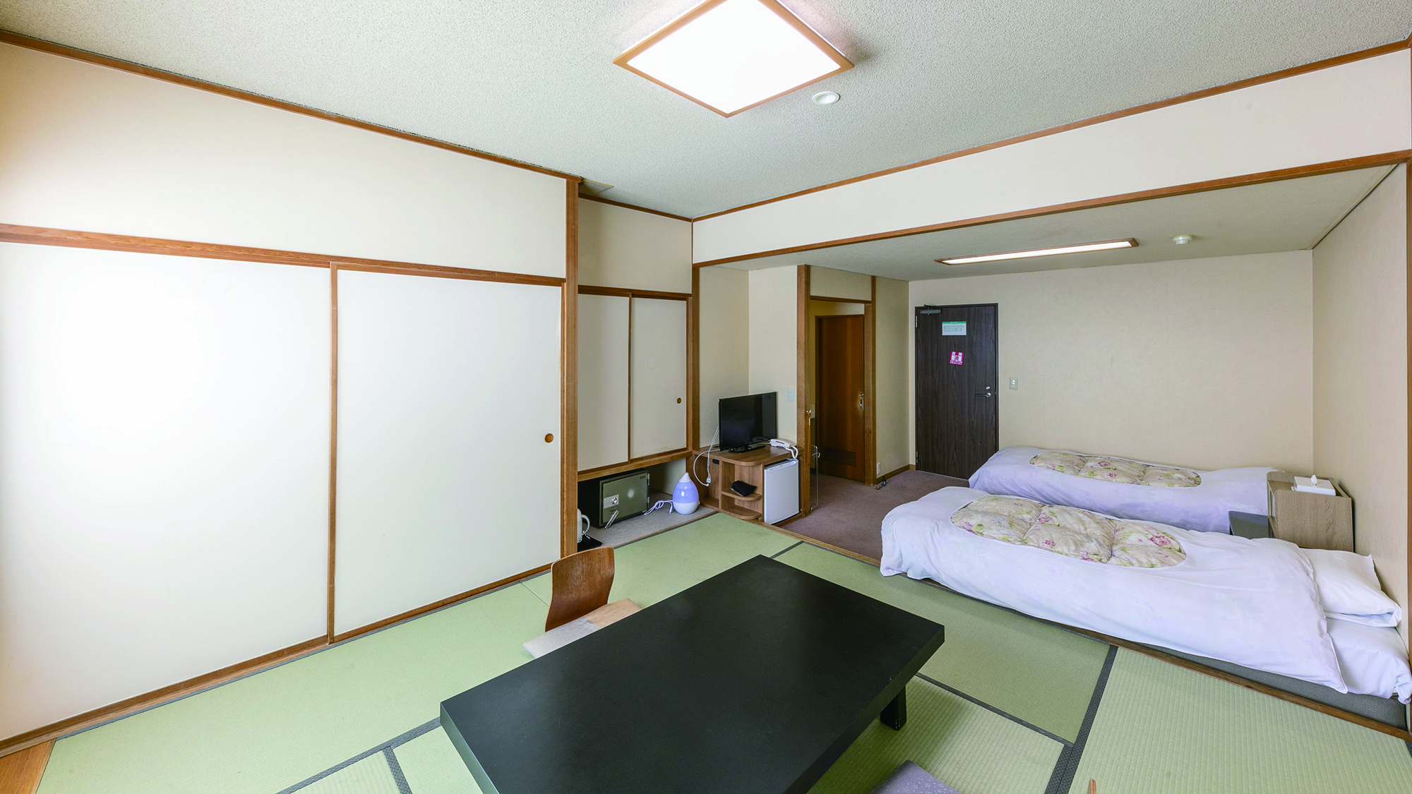 【禁煙】絶景空吹ビュー 和洋室（8畳＋ベッド2台）