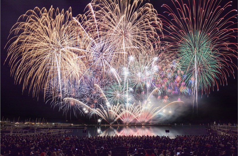 【目の前で打ちあがる迫力の花火を満喫☆】サマーナイト花火特別観覧席付きプラン（朝食付き）