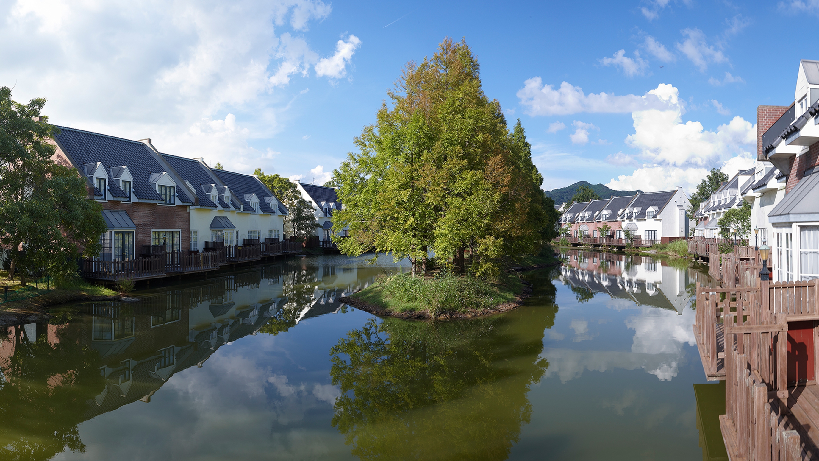 フォレストヴィラ