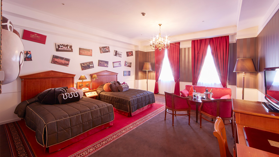 【客室一例】チョコレートルーム