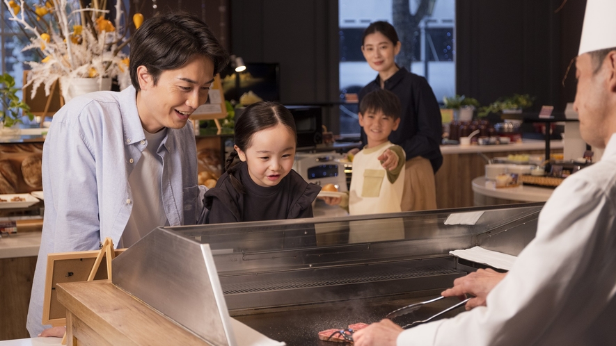 夕食￤ライブキッチンではシェフが目の前で調理