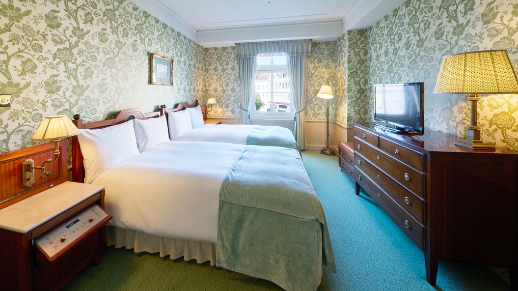 【客室一例】メゾネットスイート(1階寝室)