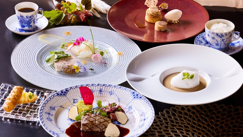 【7〜9月平日限定】レストラン「デアドミラル」Noblesseディナー付きサマーステイ（2食付き）