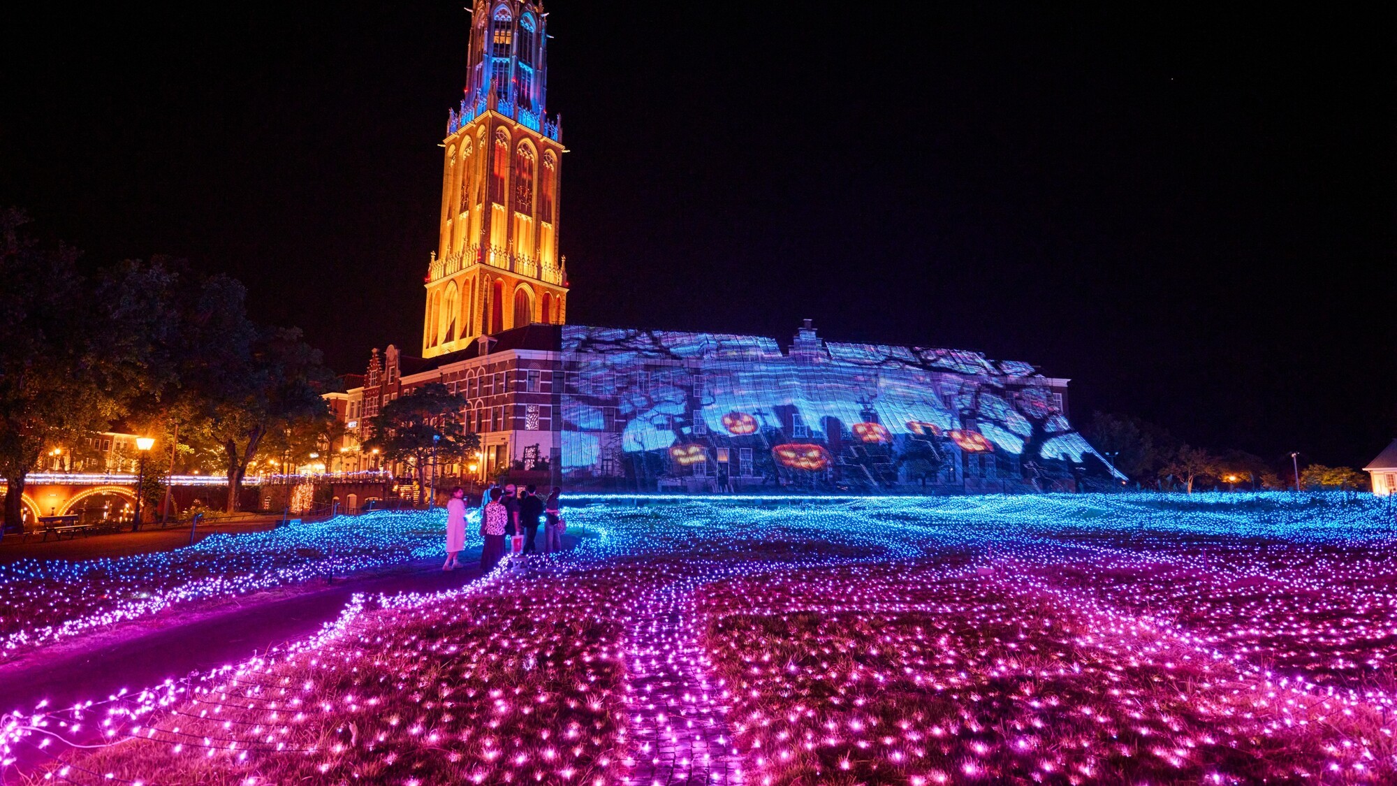 アートガーデンもハロウィン色に♪（※昨年の様子）