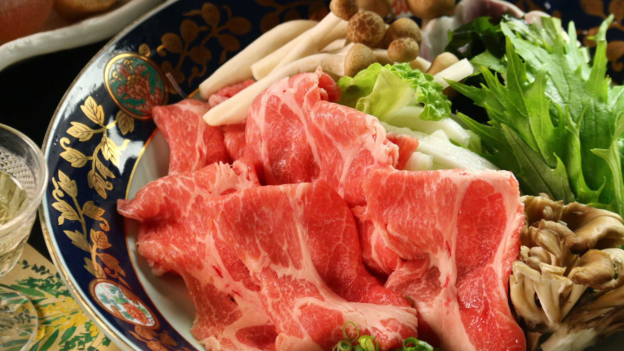 【お値打ち】 豚しゃぶ ・ 牛しゃぶ ・ すき焼き からメインを選んでリーズナブル[1泊2食付]