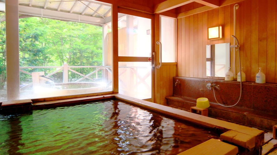 ＊貸切風呂なごみ◆空間すべてを木材で作っており、優しさを感じるお風呂となっております。