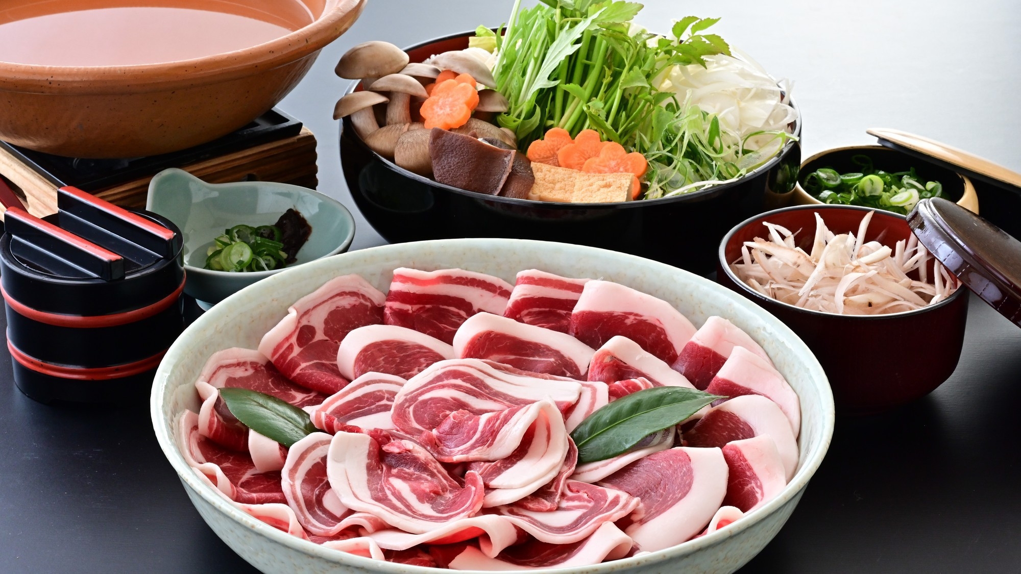 【1泊2食】丹波篠山産・猪肉のぼたん鍋プラン