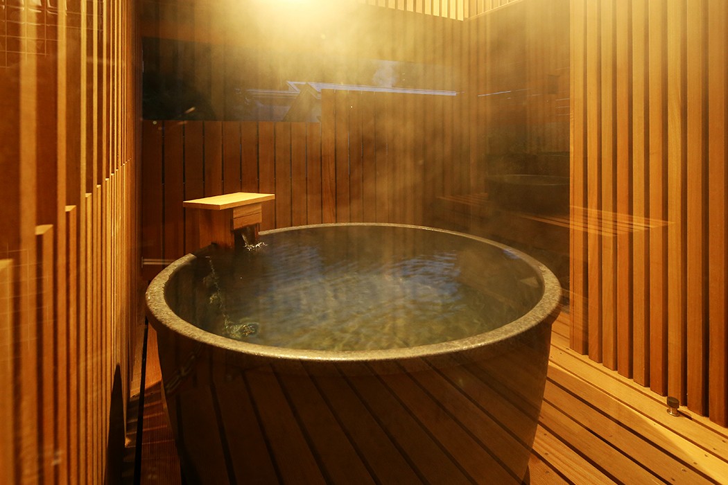 露天風呂付和洋室 温泉露天風呂