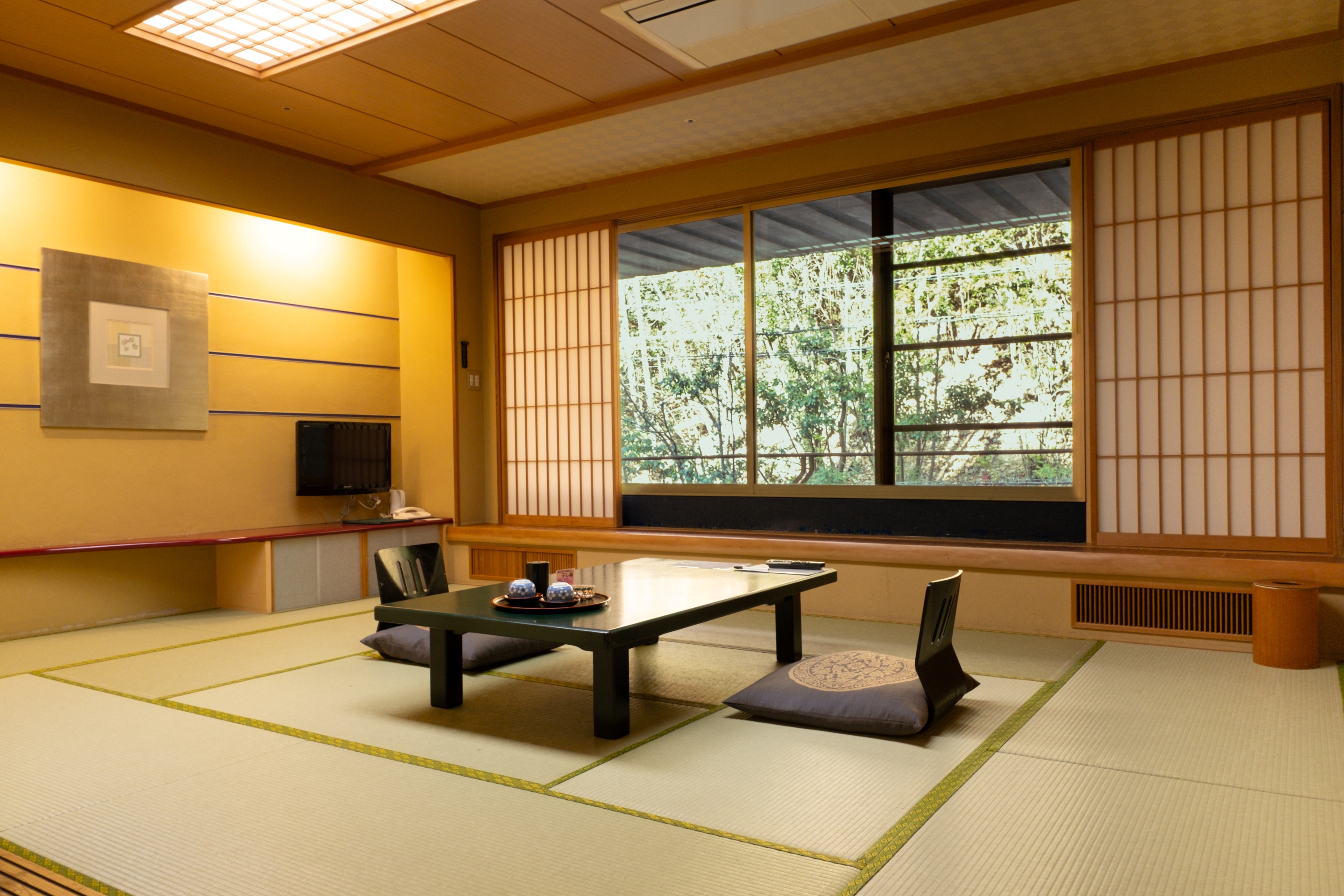 ユニバーサル和洋室　和室