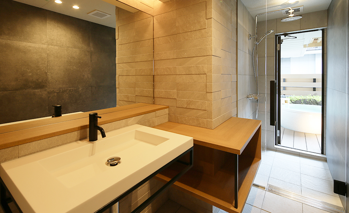 露天風呂付きスーペリアツインルーム バスルーム