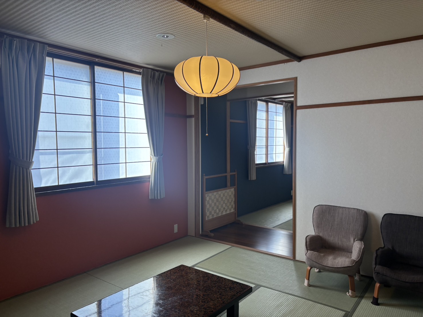 本館山側１２畳和室