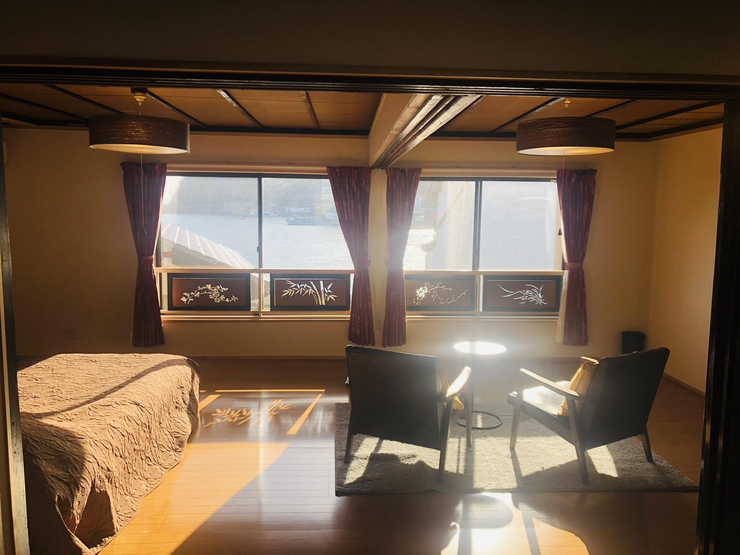 へるんの小窓２階寝室