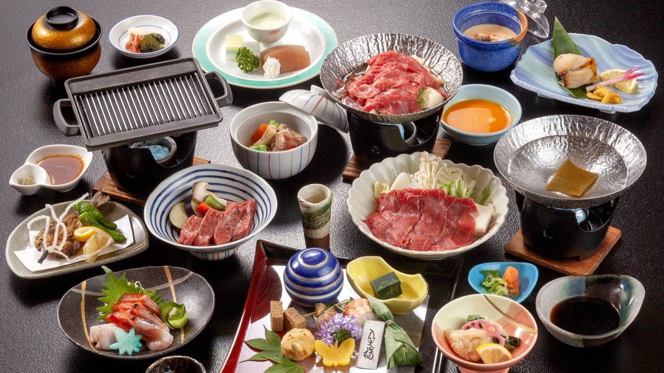 【満腹☆極楽会席】飛騨牛ステーキと飛騨牛しゃぶしゃぶを味わう温泉旅♪「ひらゆの森入浴券」付き