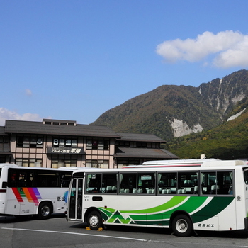 【上高地往復】バスチケット付き♪温泉2食付きプラン♪徒歩2分でバスターミルへＬｅｔ’ｓ　Ｇｏ！