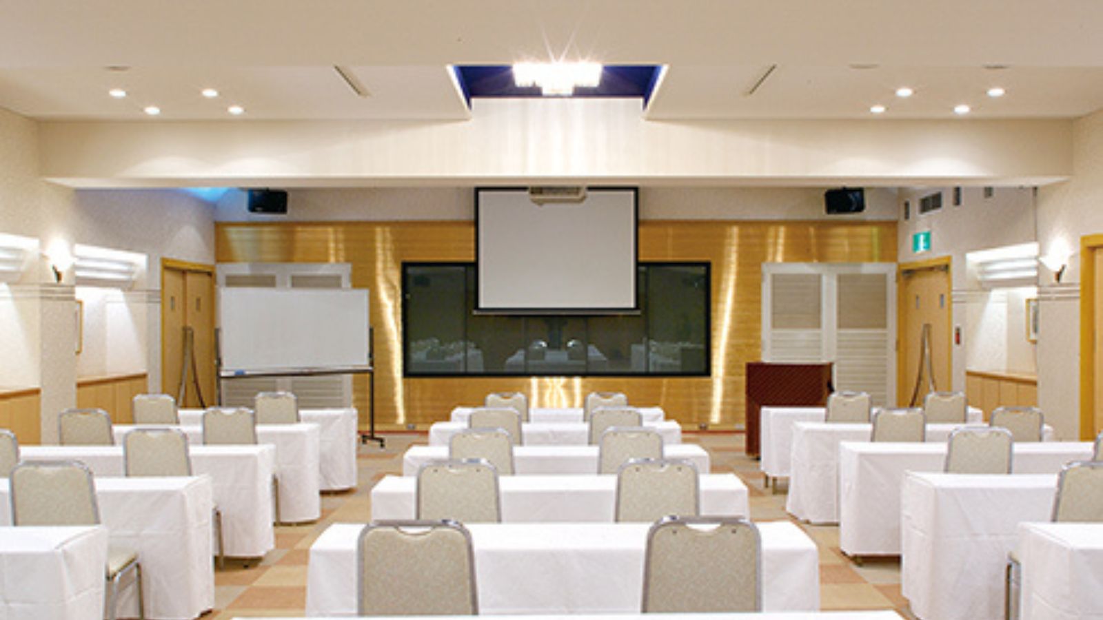 コンベンションホール「リムノス」