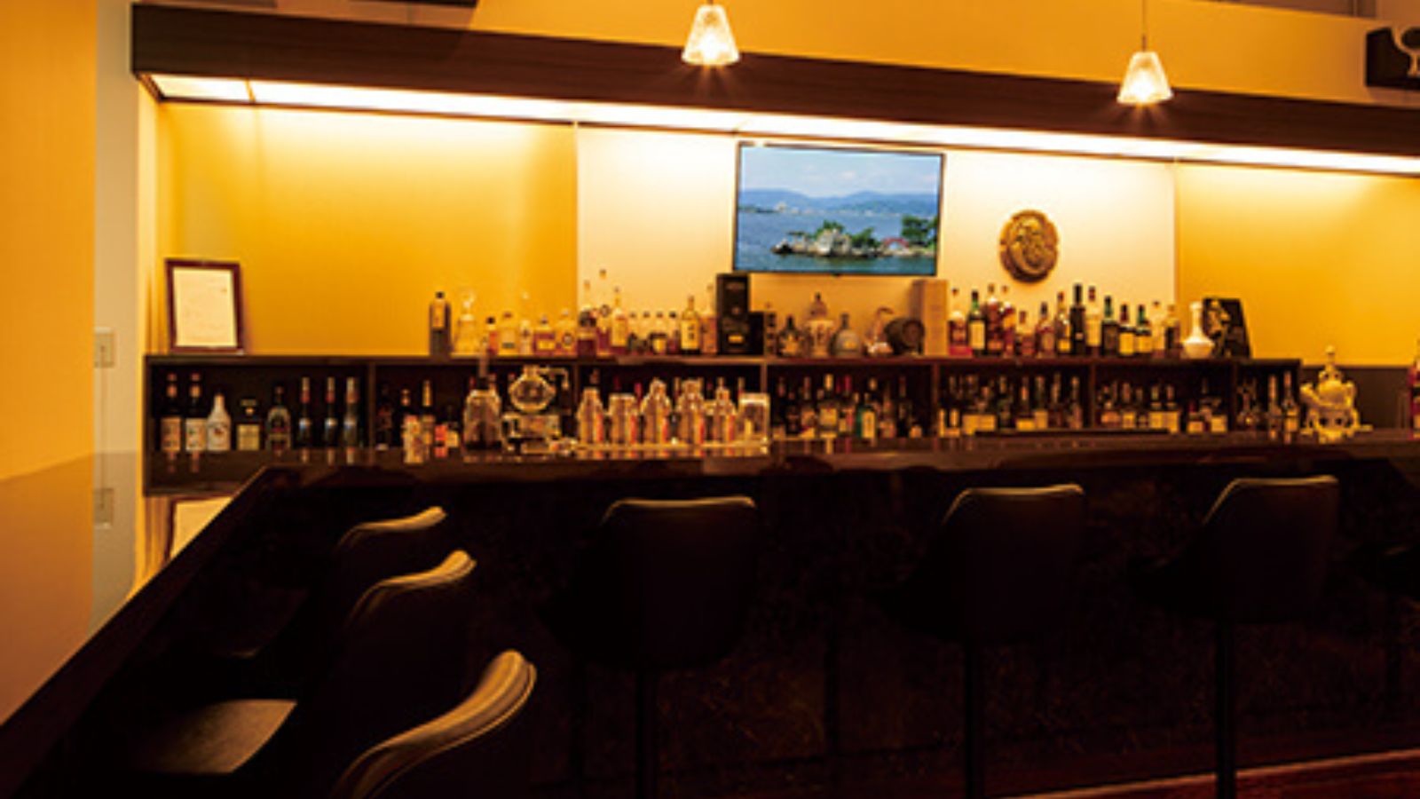 ナイトラウンジ ミロス