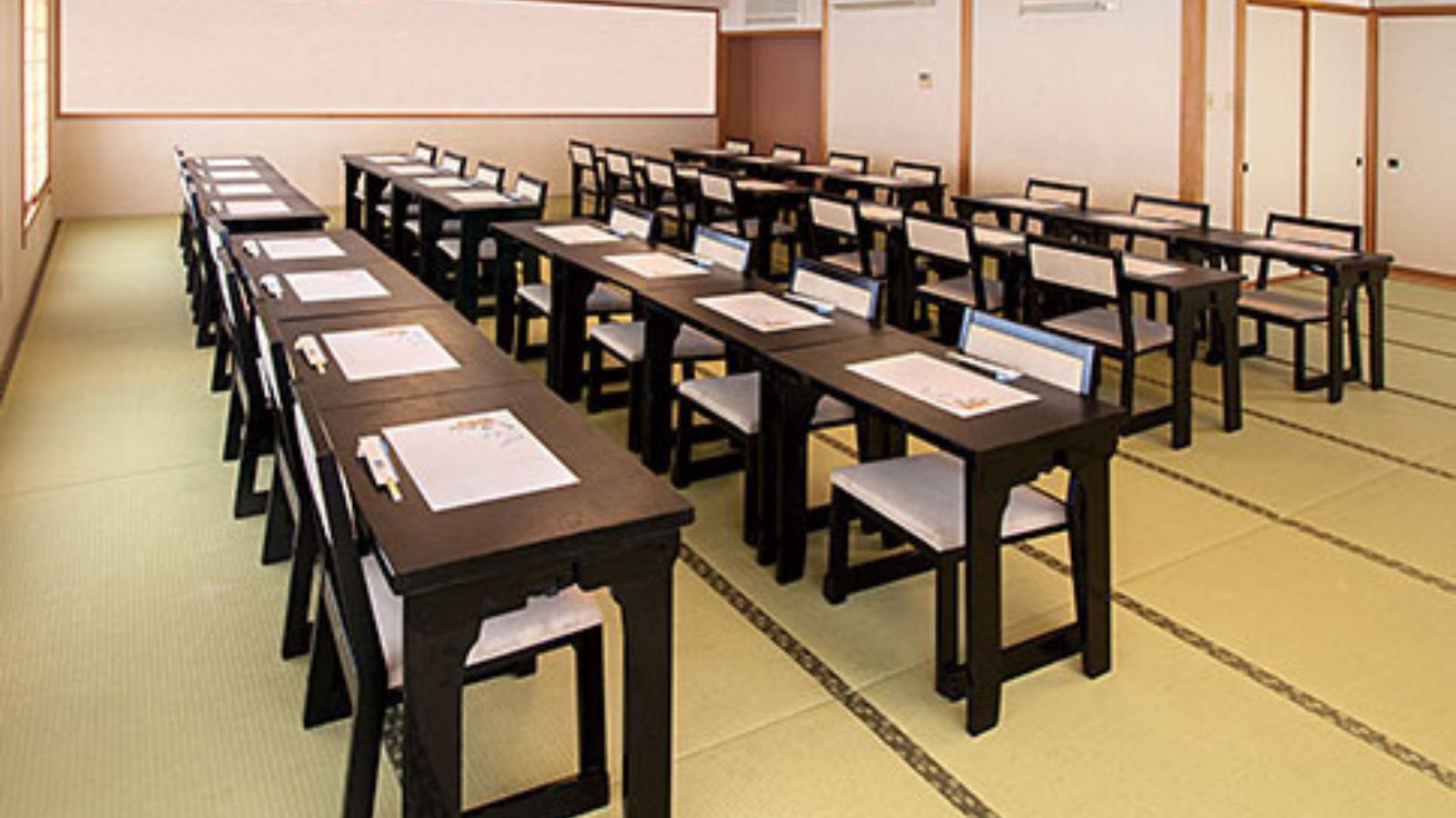 宴会場施設さくら(30名様)