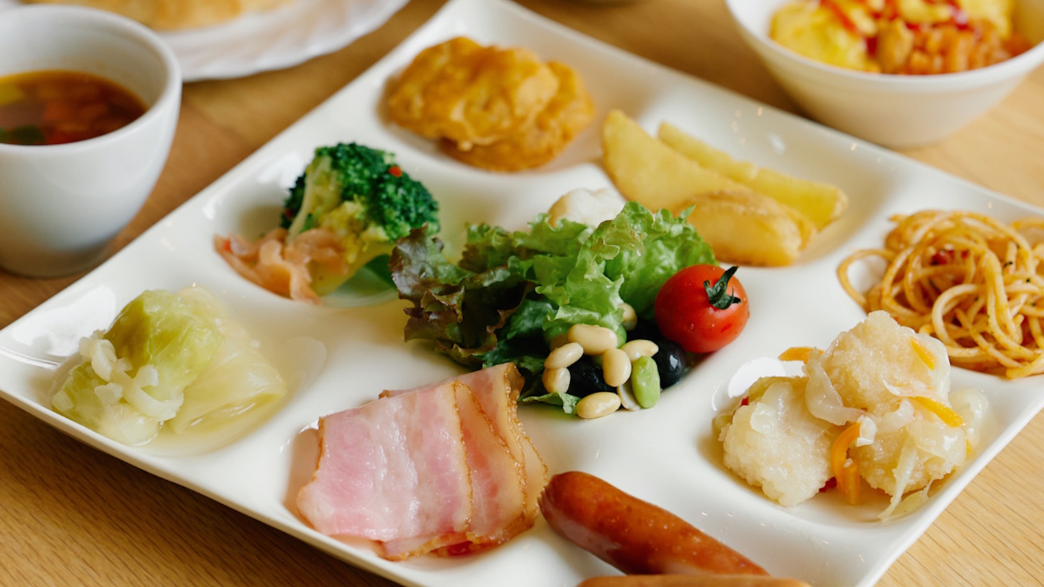 【直前割／朝食ハーフビュッフェ】高原野菜の朝食をお得にチャージ！弾丸旅行やビジネスの方に最適！