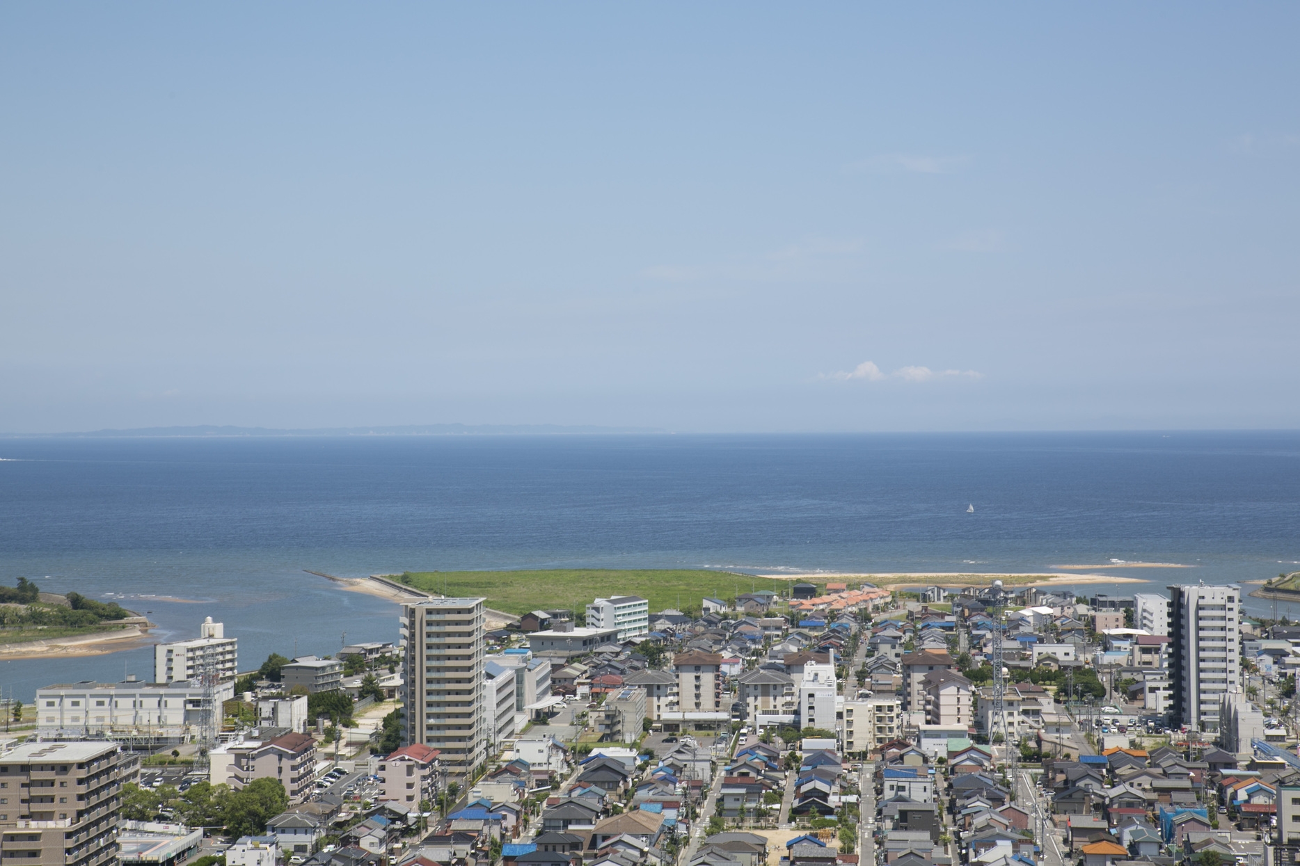 【曜日限定◆素泊まり】トリプルルーム◆限定割引ステイ◆津駅東口隣接◆◆