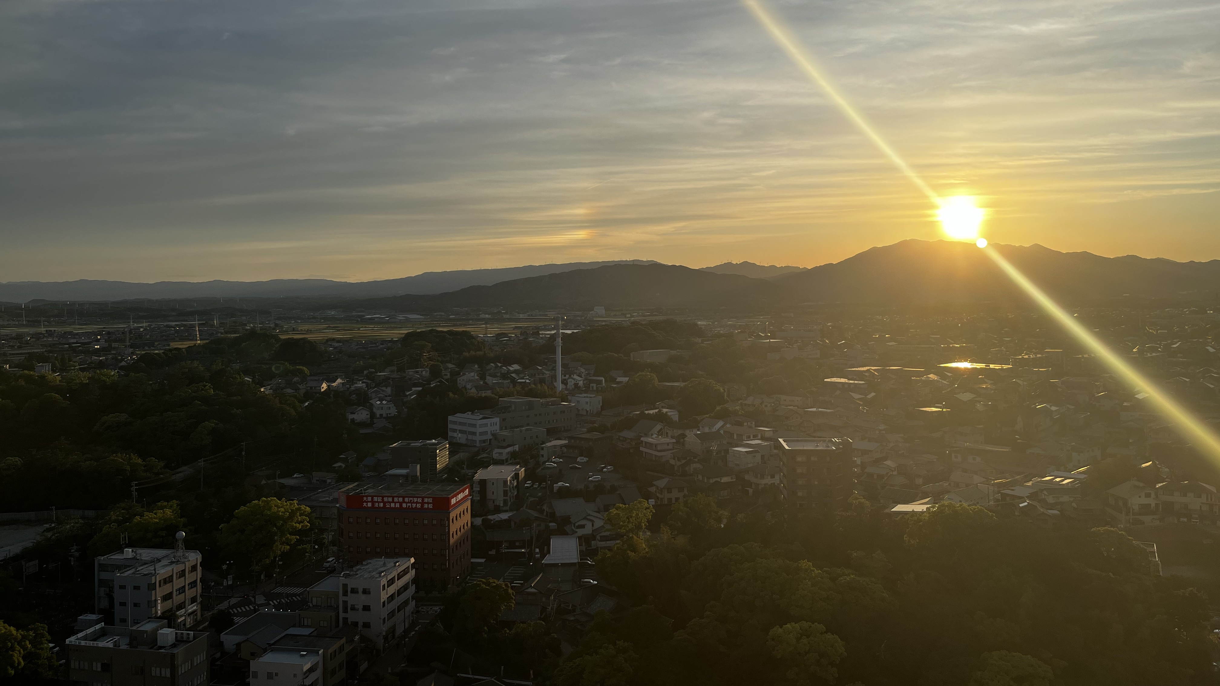 山側客室からの景色（夕）