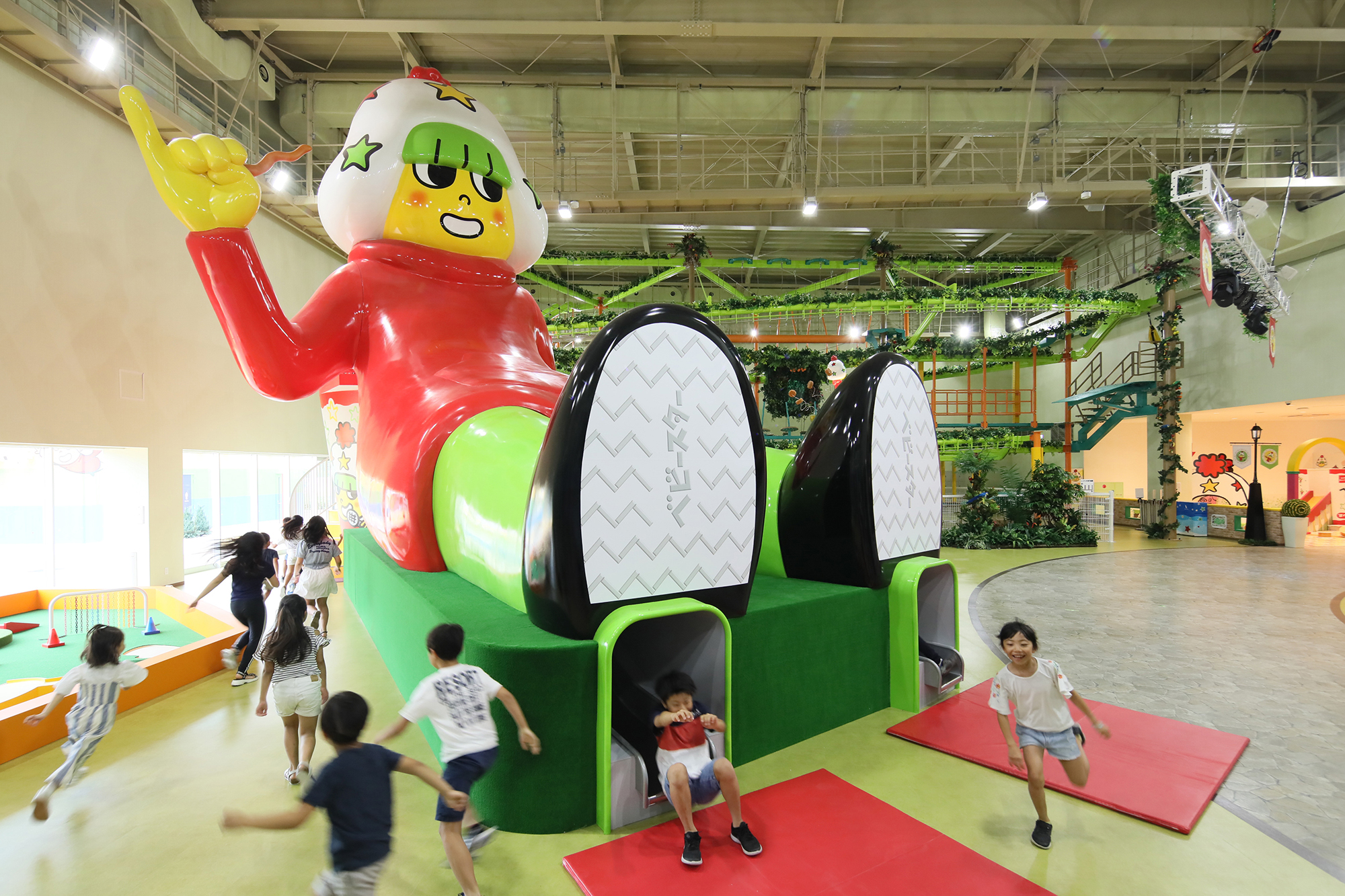 おやつタウン「ホシオくんドデカイスライダー」◆ホテルから車で30分