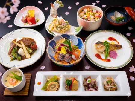 【秋田得旅】季節の“旬”四季彩会席~地酒3種飲み比べとぷりんセットプラン~