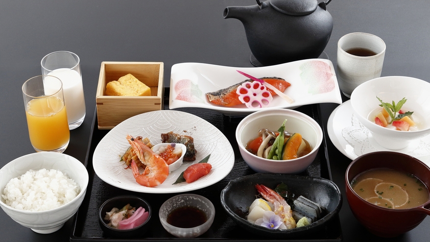 2連泊プラン（1泊目 1泊朝食付、2泊目 1泊2食付）